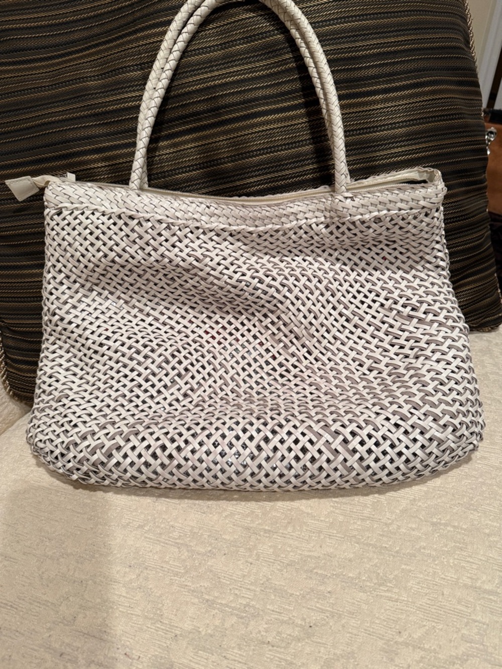 Cache Vintage Woven Leather Tote Bag in White and Silver - Picture 7 of 15